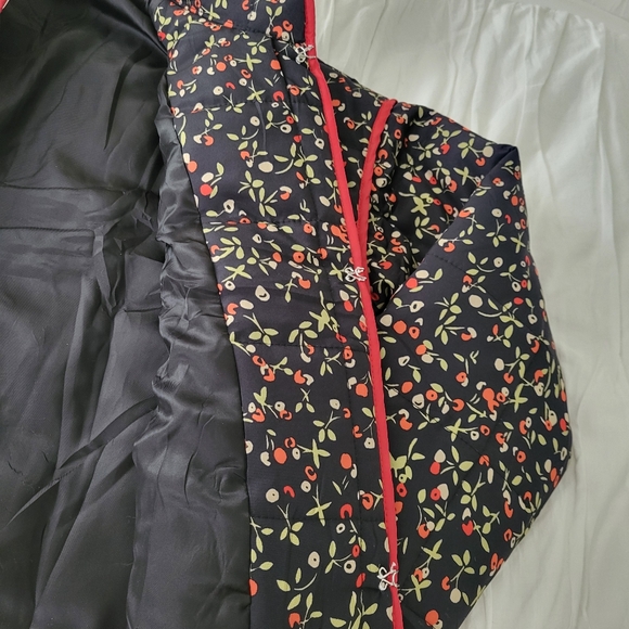 Women's Cropped Puffer Quilted Floral Print Lightweight Jacket - Picture 6 of 8
